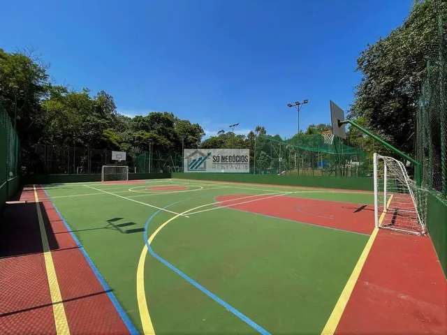 Imagem 7: Casa de Alto Padrão com Piscina, 3 Suítes e Área Gourmet À Venda no Condomínio Vila Verde