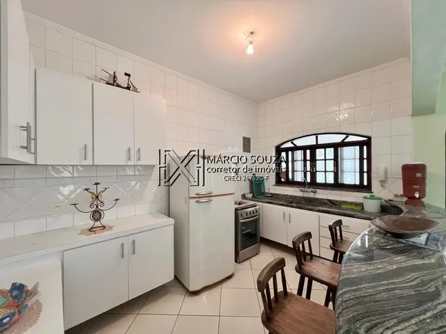 Imagem 10: Espaçosa Casa Isolada À Venda no Canto do Forte, Praia Grande - 2 Quartos