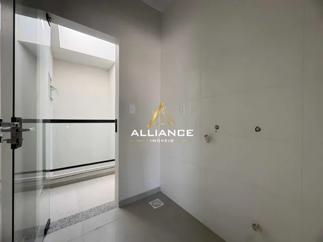 Imagem 7: APARTAMENTO Apartamento com 2 dormitórios