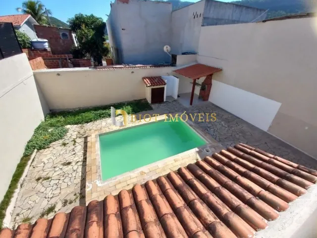 Imagem 12: Imperdível! Casa à venda em Piratininga, Niterói-RJ: 2 quartos, 1 suíte, 2 banheiros