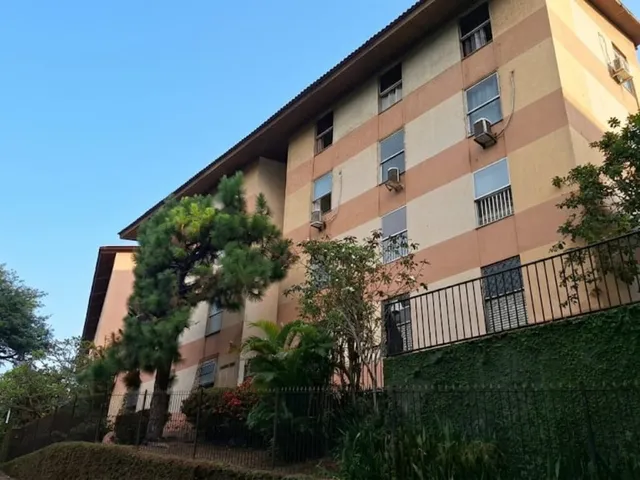 Imagem 9: Apartamento Amplo e Iluminado à Venda em Salvador-BA, Jardim Apipema. Espaço e Conforto