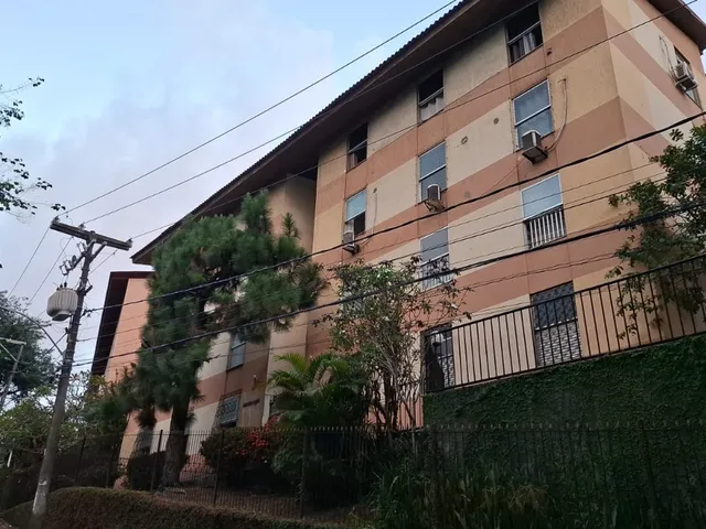 Imagem 7: Apartamento Amplo e Iluminado à Venda em Salvador-BA, Jardim Apipema. Espaço e Conforto