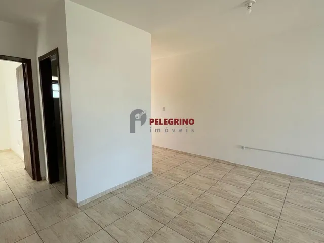 Imagem 8: Pelegrino Imóveis aluga apartamento no centro de Tapes