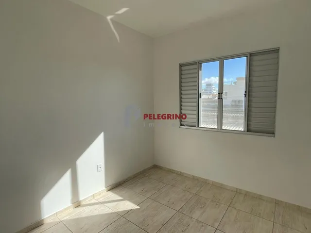 Imagem 2: Pelegrino Imóveis aluga apartamento no centro de Tapes