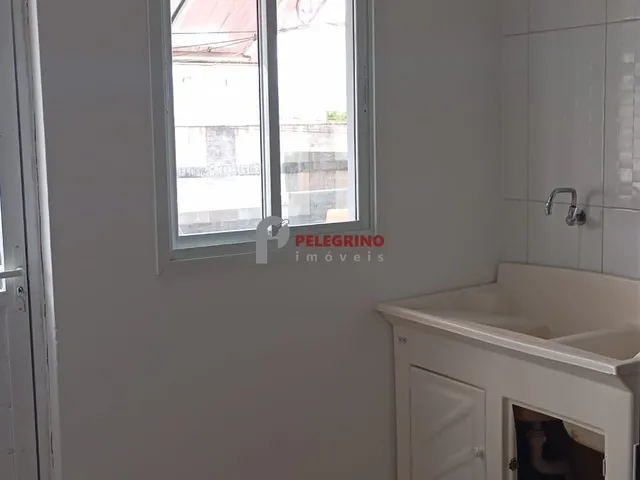 Imagem 5: Pelegrino Imóveis aluga apartamento no centro de Tapes
