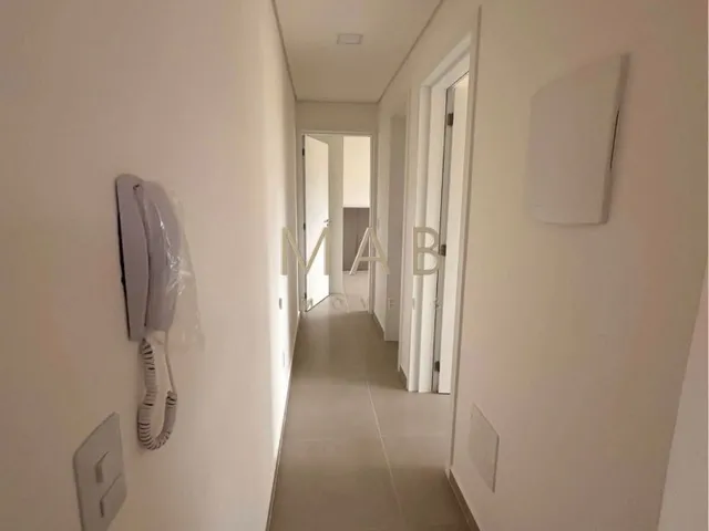 Imagem 2: Apartamento à Venda, SEMIMOBILIADO, 2 dormitórios sendo 1 suíte, localizado na praia