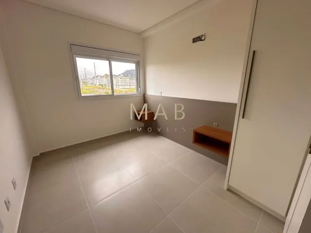 Imagem 7: Apartamento à Venda, SEMIMOBILIADO, 2 dormitórios sendo 1 suíte, localizado na praia