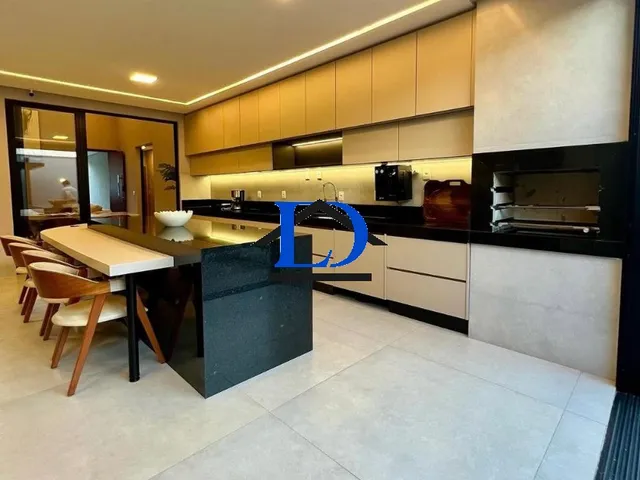 Imagem 12: Casa de Alto Padrão no Jardim Vila Boa, Goiânia: 3 Quartos, 3 Suítes, 3 Salas, 5