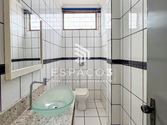 Imagem 7: Sala comercial frente a BR 277 já com divisórias internas, bairro São Cristóvão