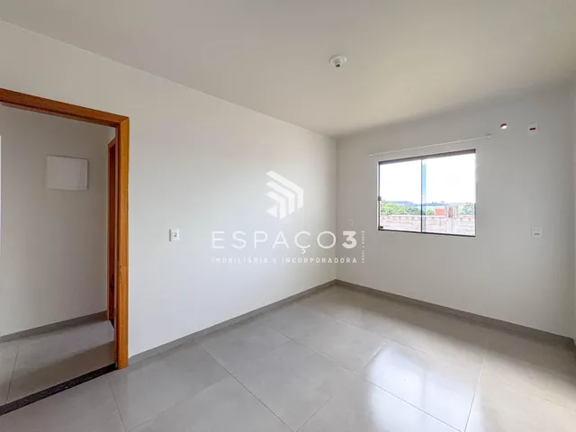 Imagem 7: Casa em laje, suíte, quarto, garagem com churrasqueira para locação B. Nazaré