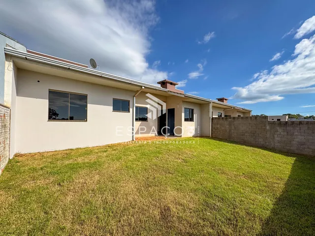 Imagem 15: Casa em laje, suíte, quarto, garagem com churrasqueira para locação B. Nazaré