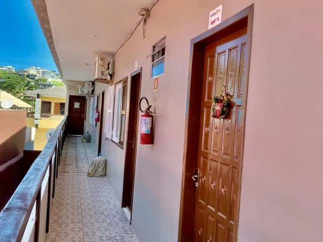 Imagem 7: Imperdível Residencial à Venda em Garopaba-SC no Centro Histórico: 10 Quartos, 2