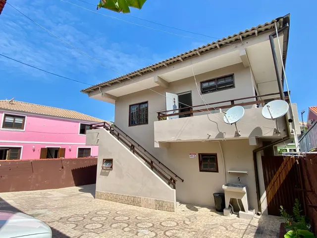 Imagem 10: Imperdível Residencial à Venda em Garopaba-SC no Centro Histórico: 10 Quartos, 2