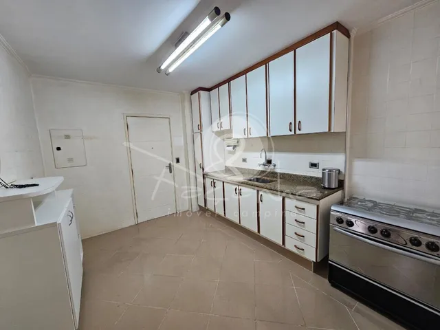 Imagem 3: Apartamento amplo com 3 quartos para venda no Cambuí em Campinas - Façanha Imóveis