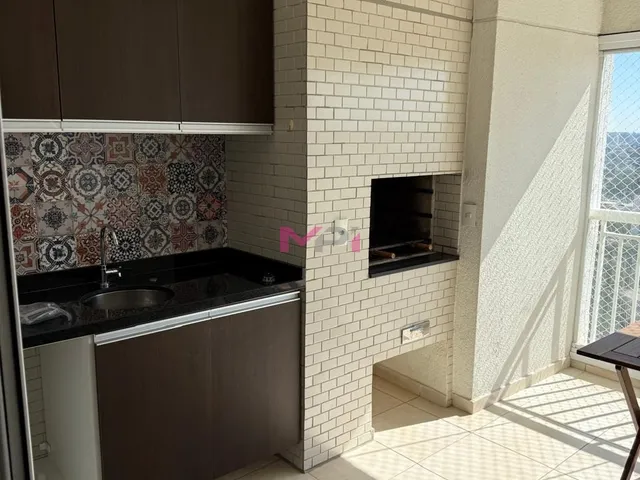 Imagem: O apartamento possui 2 Dormitórios, 1 Suíte, 2 Banheiros,