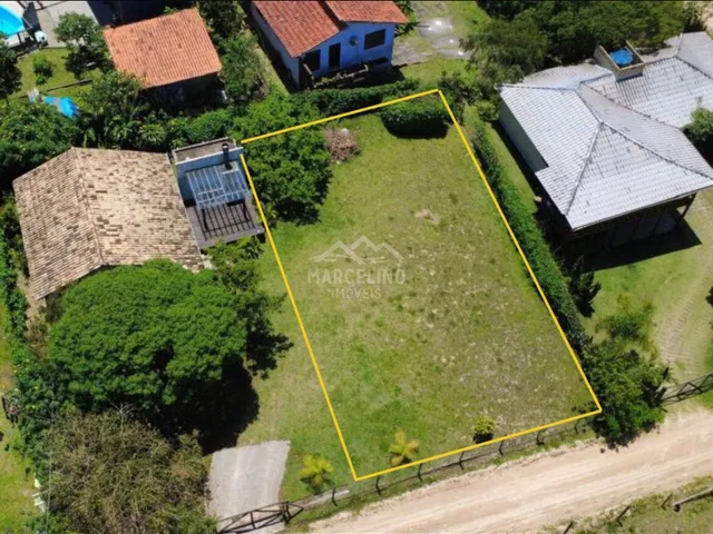Imagem: Terreno com matricula na Praia do Rosa