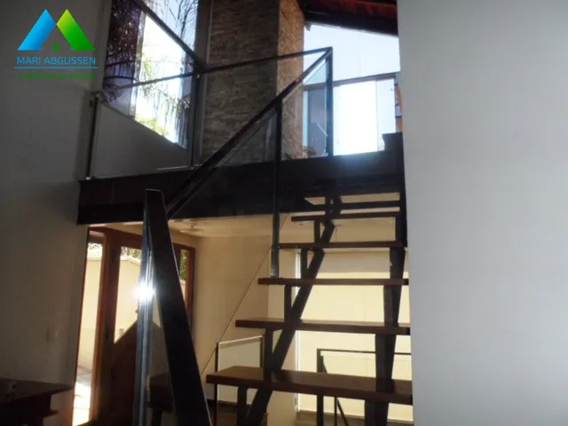 Imagem 4: CASA COM 04 QUARTOS, SUÍTES, PISCINA, À VENDA NO BAIRRO BANDEIRANTES, EM TERRENO DE