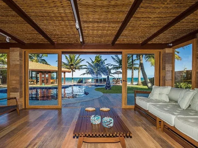 Imagem 2: Casa em Condomínio Duplex com 9 Quartos sendo 6 Suítes com vista mar com 1.200m2 em