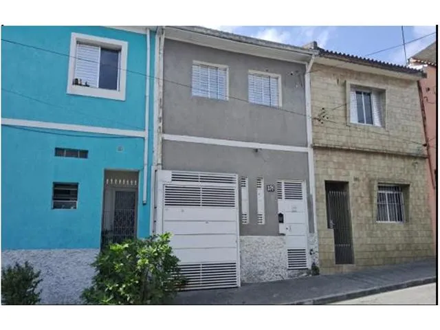 Imagem: A casa possui 3 Dormitórios, 2 Banheiros, 52m² de Área,