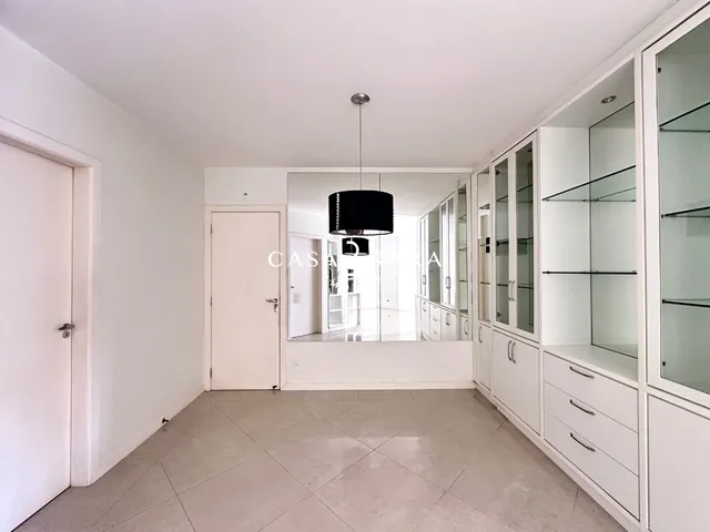 Imagem 2: Apartamento 4 dormitórios (2 suítes) e 2 vagas com hobby box - Centro