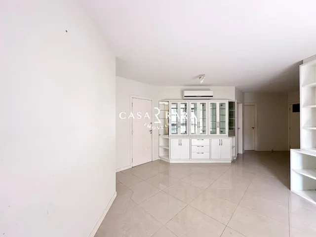 Imagem 6: Apartamento 4 dormitórios (2 suítes) e 2 vagas com hobby box - Centro