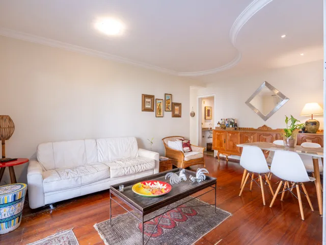 Imagem: O apartamento possui 3 Dormitórios, 1 Suíte, 3 Banheiros,