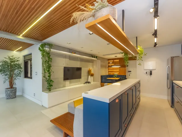 Imagem: O apartamento possui 2 Dormitórios, 1 Suíte, 2 Banheiros,