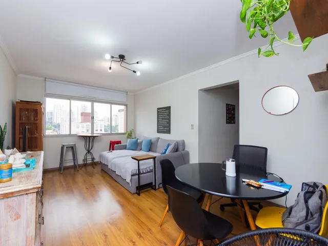 Imagem: O apartamento possui 3 Dormitórios, 1 Suíte, 2 Banheiros,