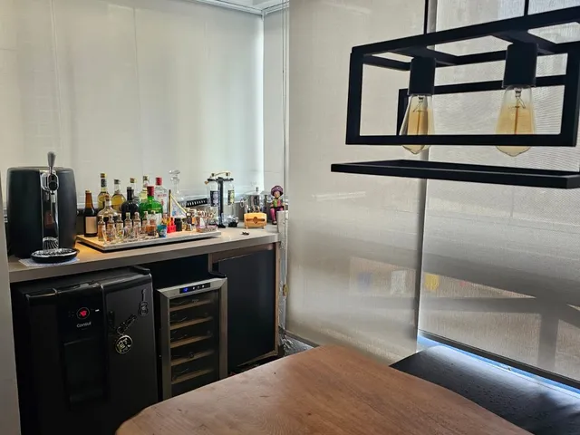 Imagem: O apartamento possui 3 Dormitórios, 1 Suíte, 1 Banheiro,