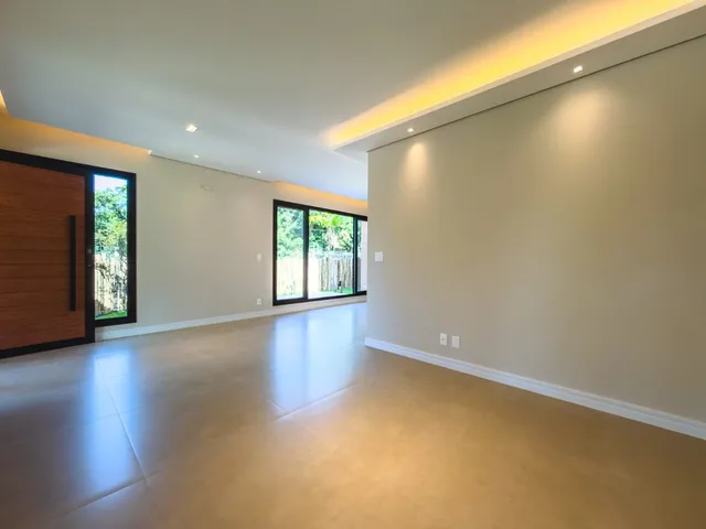 Imagem 3: Casa de Luxo em Condomínio no Bairro Caldeira em Indaiatuba-Sp, com 3 Quartos, 3 Suítes, 2 Salas e 150M² de Área