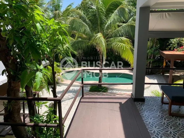Imagem: A casa em condomínio possui 5 Dormitórios, 4 Vagas na