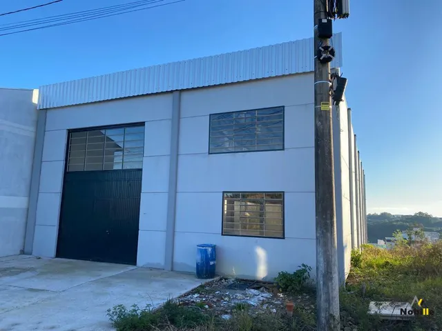 Imagem 1: Pavilhão Galpão / depósito com 4 vagas na garagem