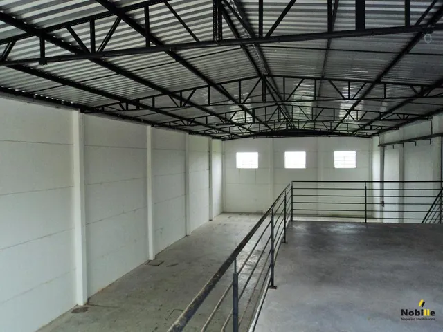 Imagem 8: Pavilhão Galpão / depósito com 4 vagas na garagem