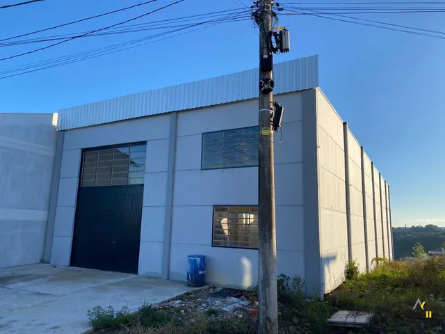 Imagem 2: Pavilhão Galpão / depósito com 4 vagas na garagem