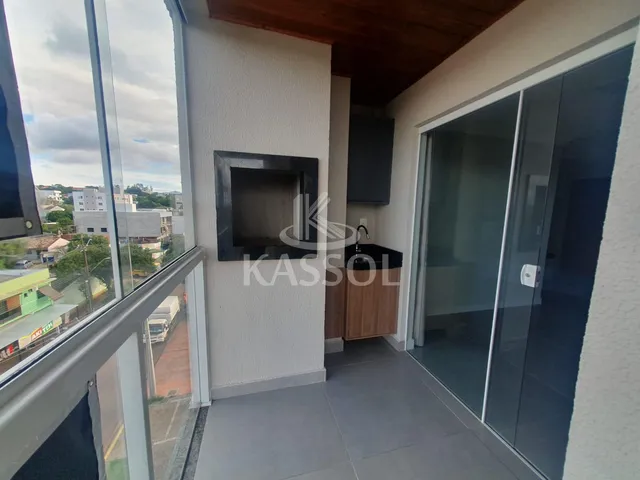 Imagem 3: Apartamento 1 suíte + 2 quartos, sacada com churrasqueira, 2 vgs de garagem