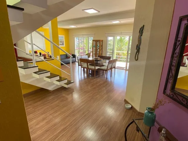 Imagem 12: Casa de Luxo em Condomínio: 5 quartos, 3 suítes, 2 salas, 5 banheiros, 4 vagas, 350m²