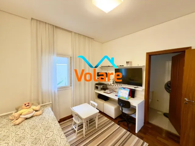 Imagem 4: Impecável casa em condomínio com 4 quartos e 4 suítes no bairro Suru em Santana de