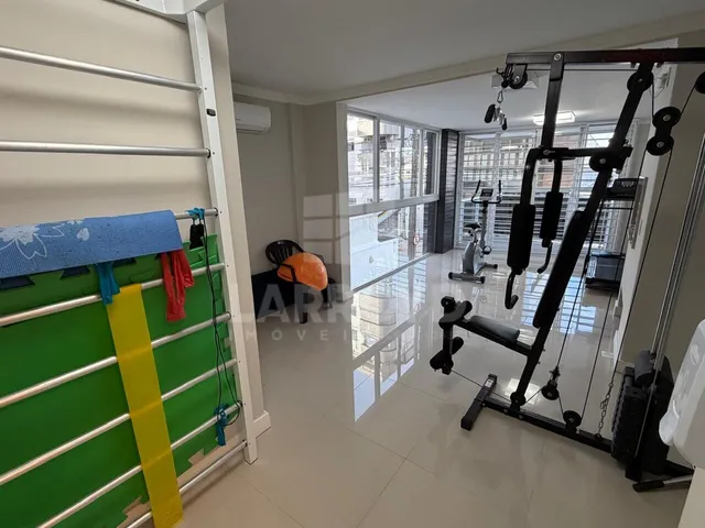 Imagem 4: Apartamento com 4 dormitórios