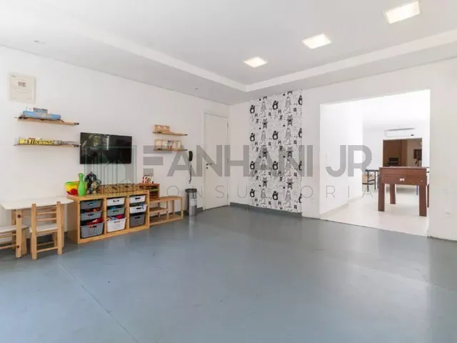 Imagem 8: Imóvel Exclusivo no Itaim Bibi: Apartamento reformado com 3 suítes, 3 salas, 5