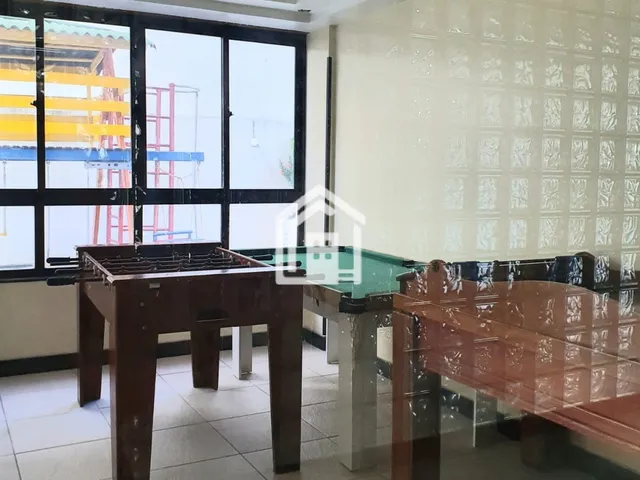 Imagem 5: Apartamento com 3 quartos amplo com dependência no Costa Azul