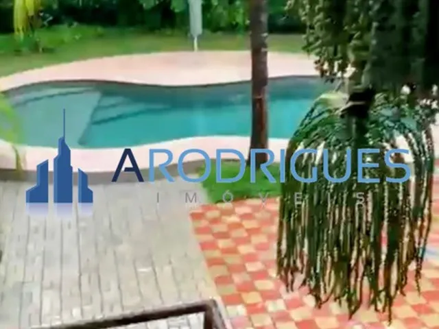 Imagem 4: Casa Para Locação Anual em Busca Vida: Imóvel Exclusivo com 5 Quartos, 2 Suítes e