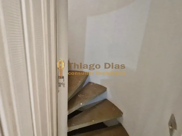 Imagem 12: Casa ampla com salão em 2 pavimentos à venda na região central da cidade de