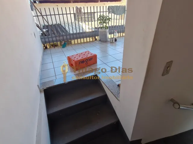 Imagem 16: Salão comercial com casa e sobrado á venda e de esquina na região central da cidade de