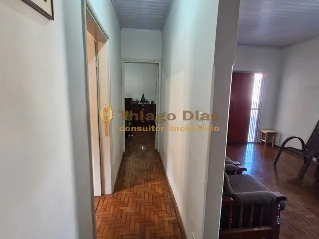 Imagem 6: Salão comercial com casa e sobrado á venda e de esquina na região central da cidade de