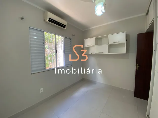 Imagem 16: Imperdível: Casa para locação em Uberlândia-MG, bairro Santa Mônica! 3 quartos, 1