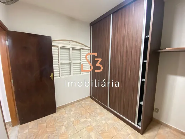 Imagem 10: Imperdível: Casa para locação em Uberlândia-MG, bairro Santa Mônica! 3 quartos, 1