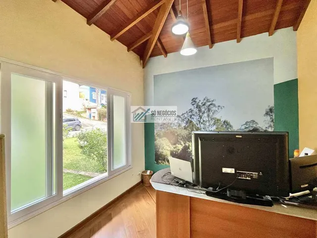 Imagem 16: Casa Contemporânea com Piscina Aquecida, Sauna e 4 Dormitórios à Venda no Condomínio
