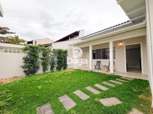 Imagem: Casa Alto Padrão no coração do Itacorubi