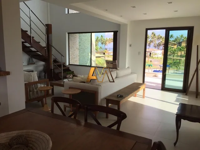 Imagem: A casa possui 3 Dormitórios, 3 Suítes, 4 Banheiros, 1