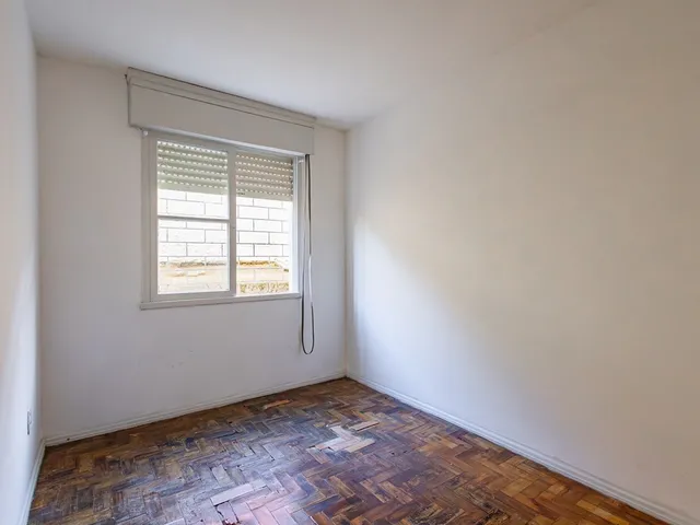 Imagem 8: Apartamento à venda em Porto Alegre-RS, bairro Cavalhada: 2 quartos, 1 banheiro